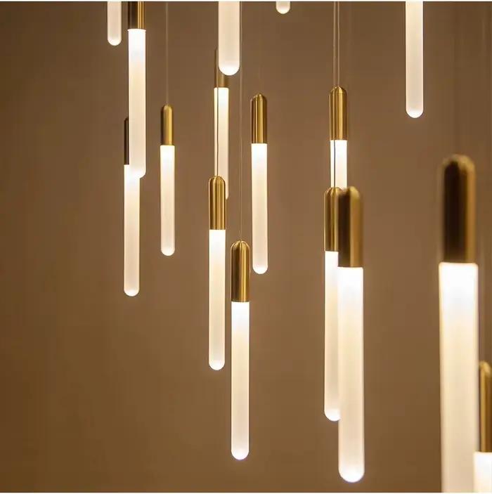 Lustre moderne pour escalier
