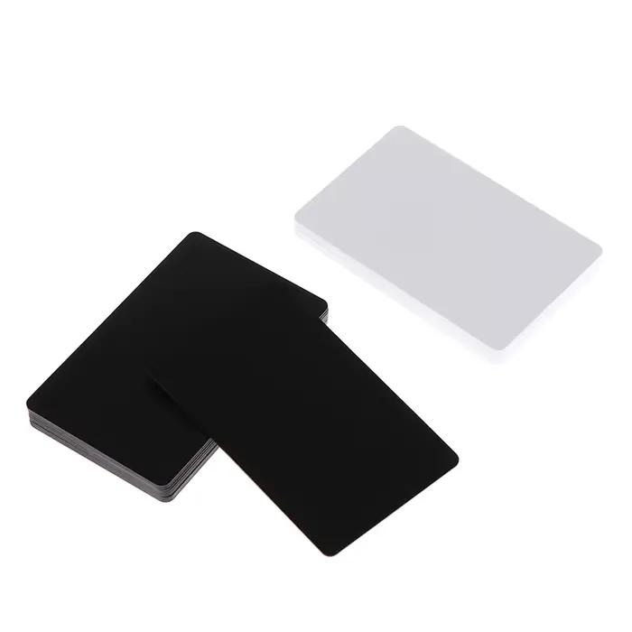 Offre Spéciale – Lot de 5/10 cartes NFC215 noires et blanches