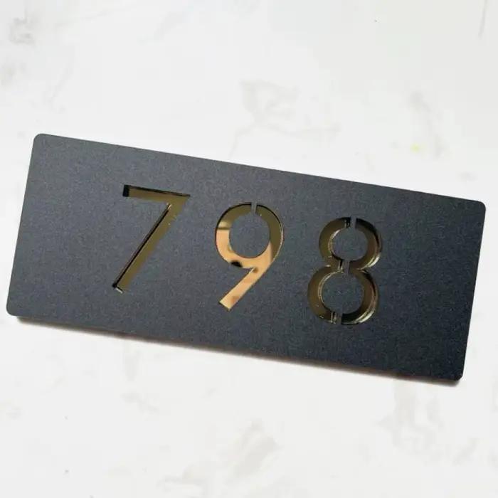 Plaque de numéro de maison en acrylique gris noir
