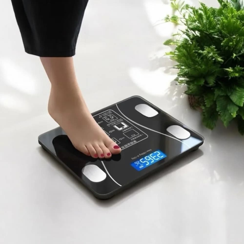 Balance Bluetooth pour personnes de poids 180 kg avec application de surveillance complète de la com