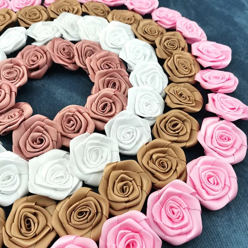 (30 pièces/paquet) 40mm Mini Rosette en Satin de haute qualité pour la décoration de vêtements de fê