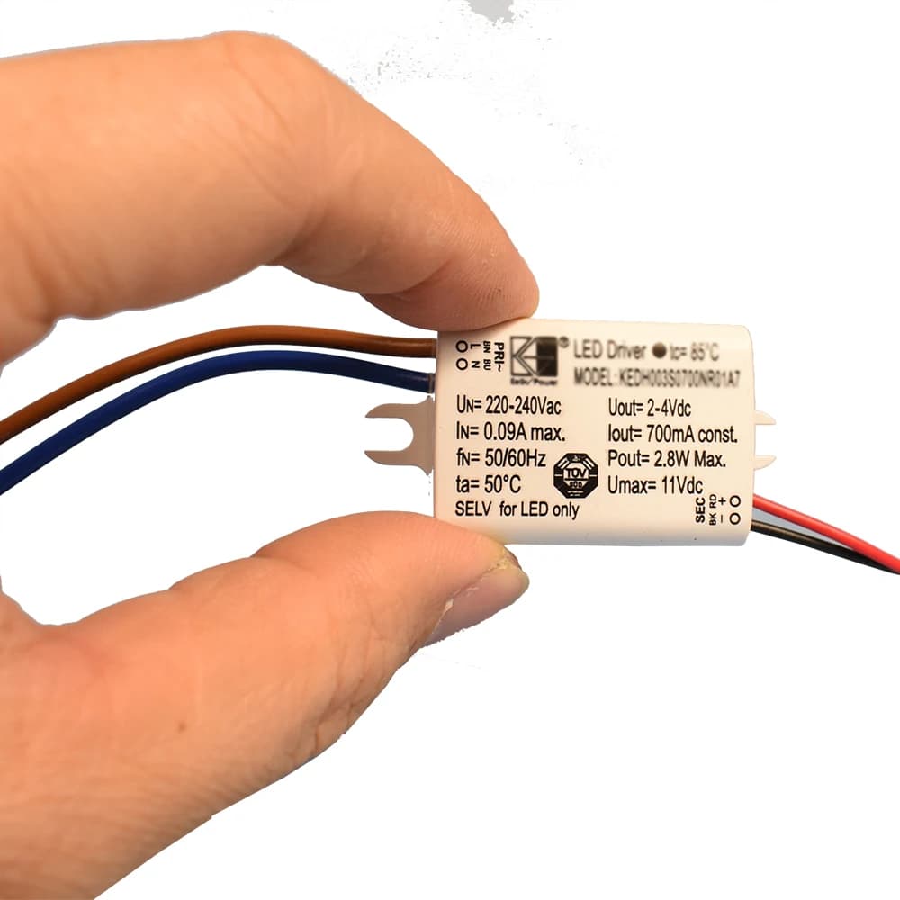 Petit pilote 700mA alimentation pour applique 3-9V linéaire 3030 LED transformateur de lit SELV avec