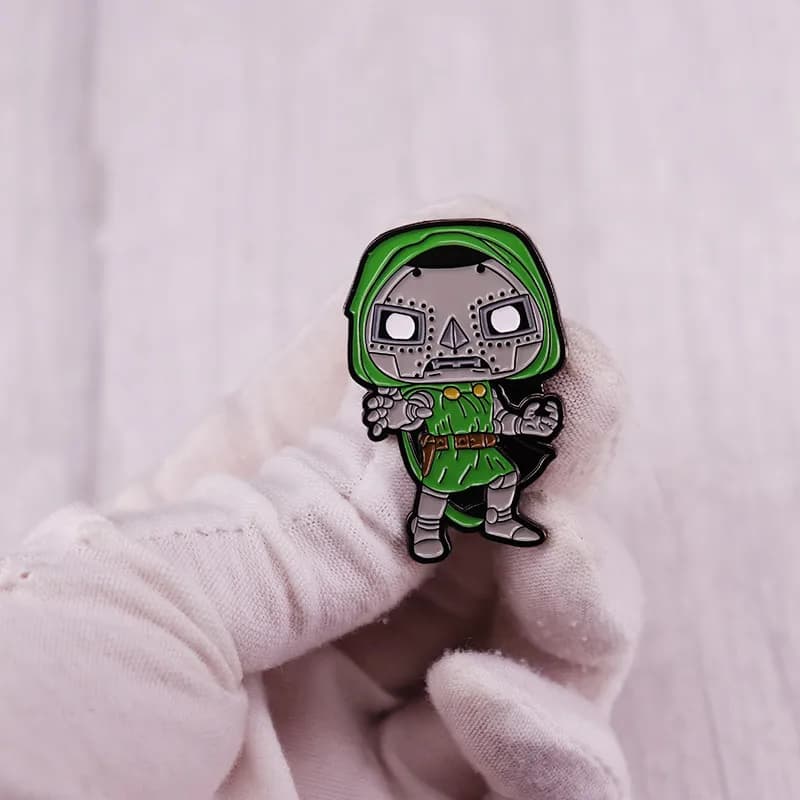 Broche de masque MF DOOM, broche d'art Hip Hop, Badge de dessin animé