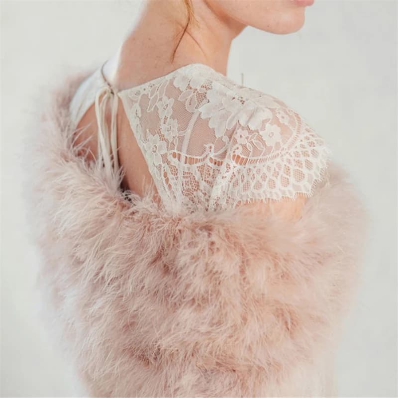 Luxueux autruche blanc plume Wrap mariée fourrure veste mariage haussement d'épaules manteau mariée 