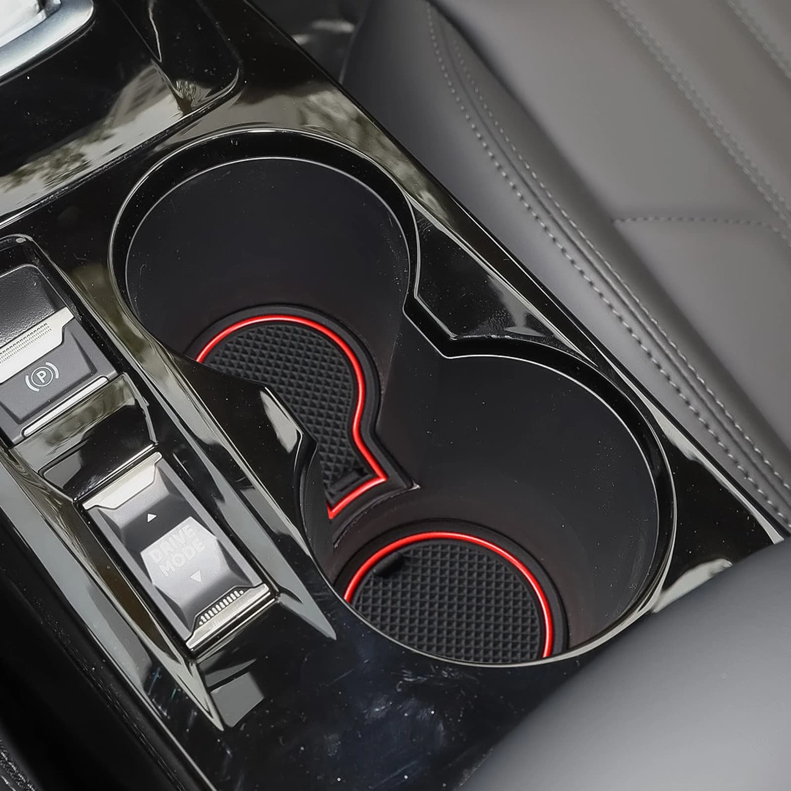 Tapis antidérapant pour porte et compartiments de rangement Peugeot 2008 e-2008 GT Line 2019 - 2024 