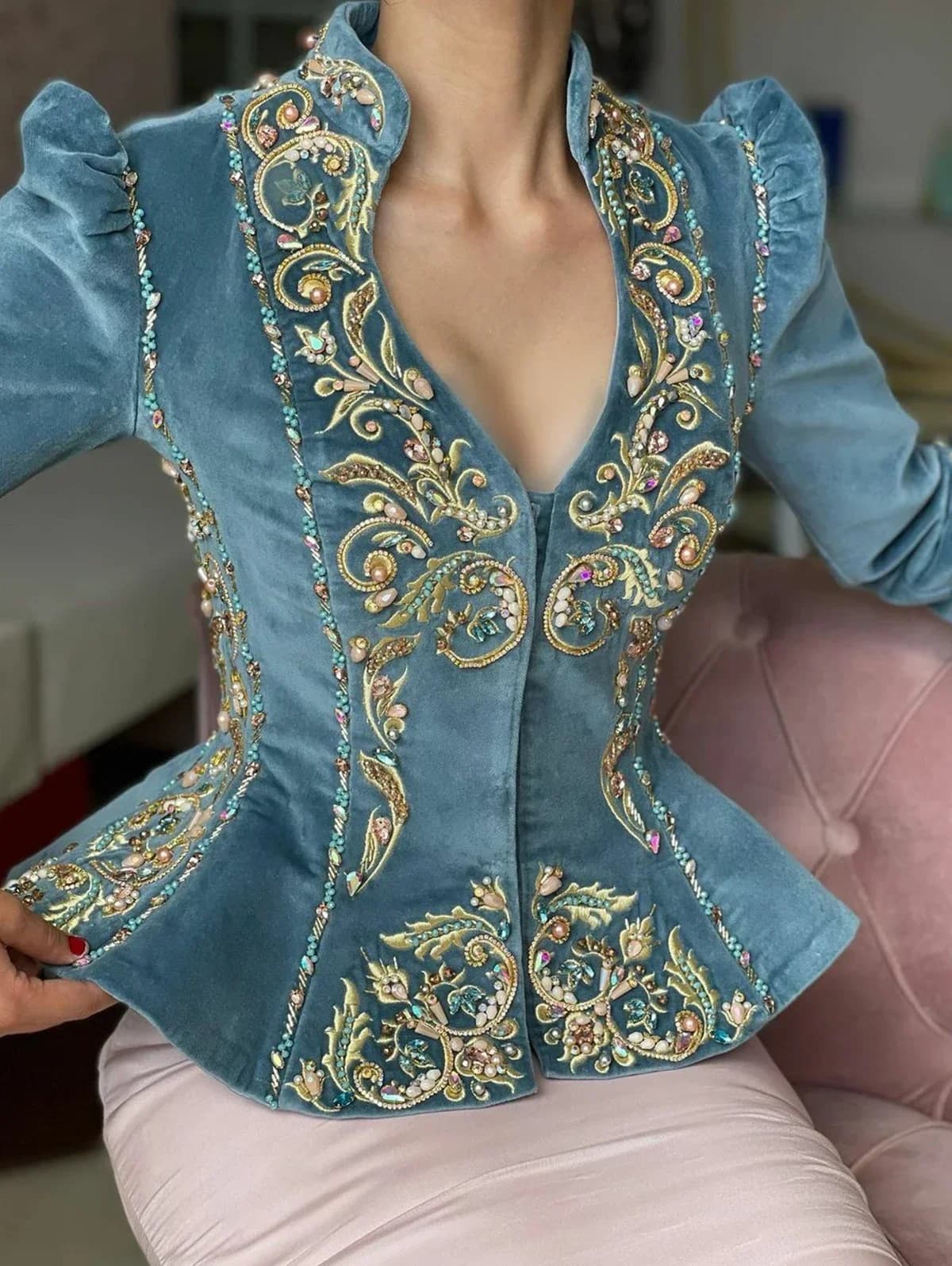 Haut en velours à manches longues pour femmes, broderie vintage, col en V, sexy, décontracté, mince,