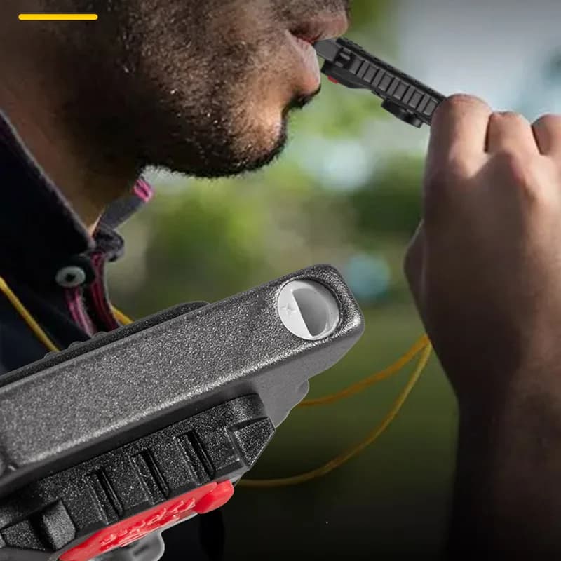 Porte-clés mini lumière LED pour l'autodéfense, lampes de poche portables multifonctionnelles, siffl