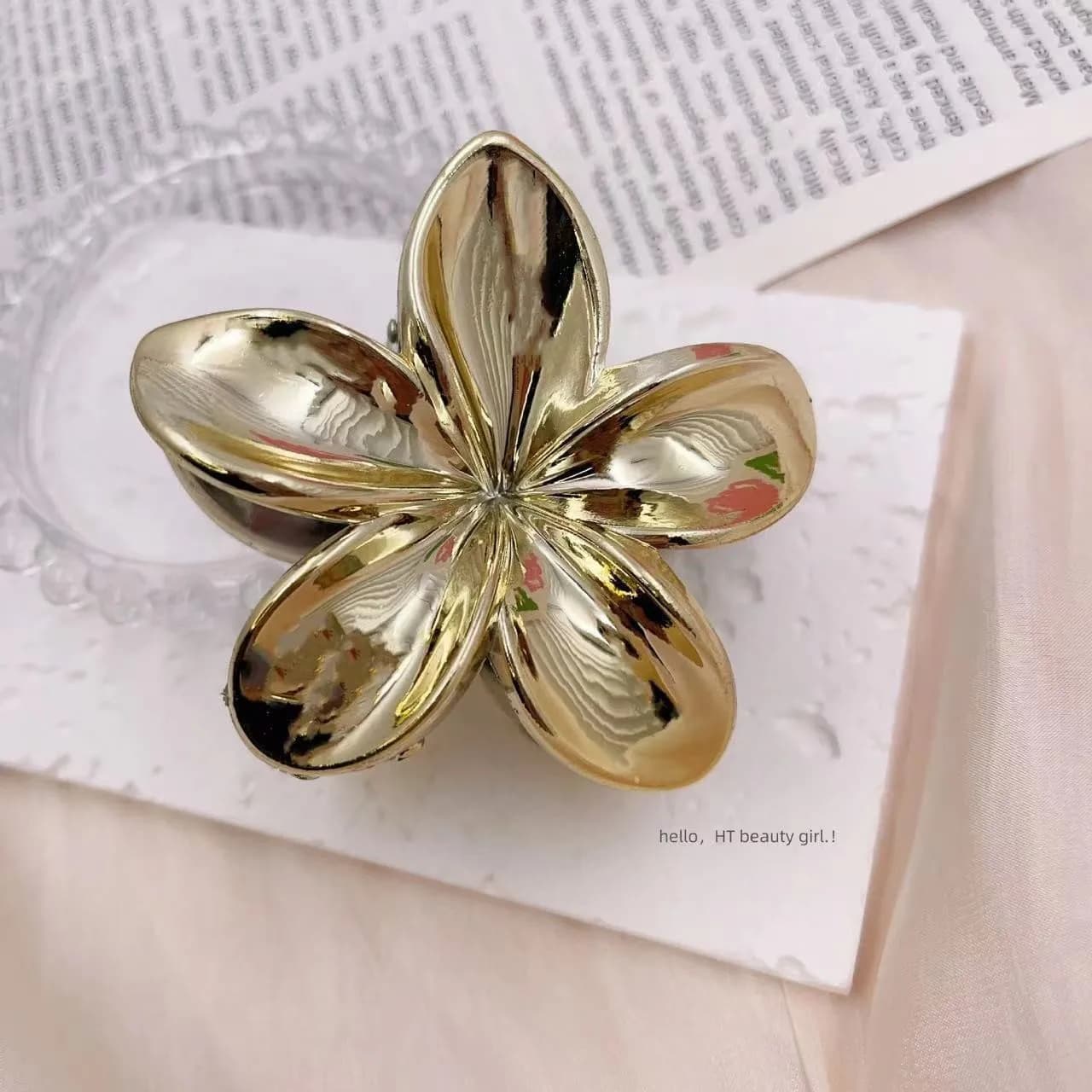 Griffes de cheveux simples et brillantes pour femmes et filles, fleur d'œuf, accessoires de fête, mo