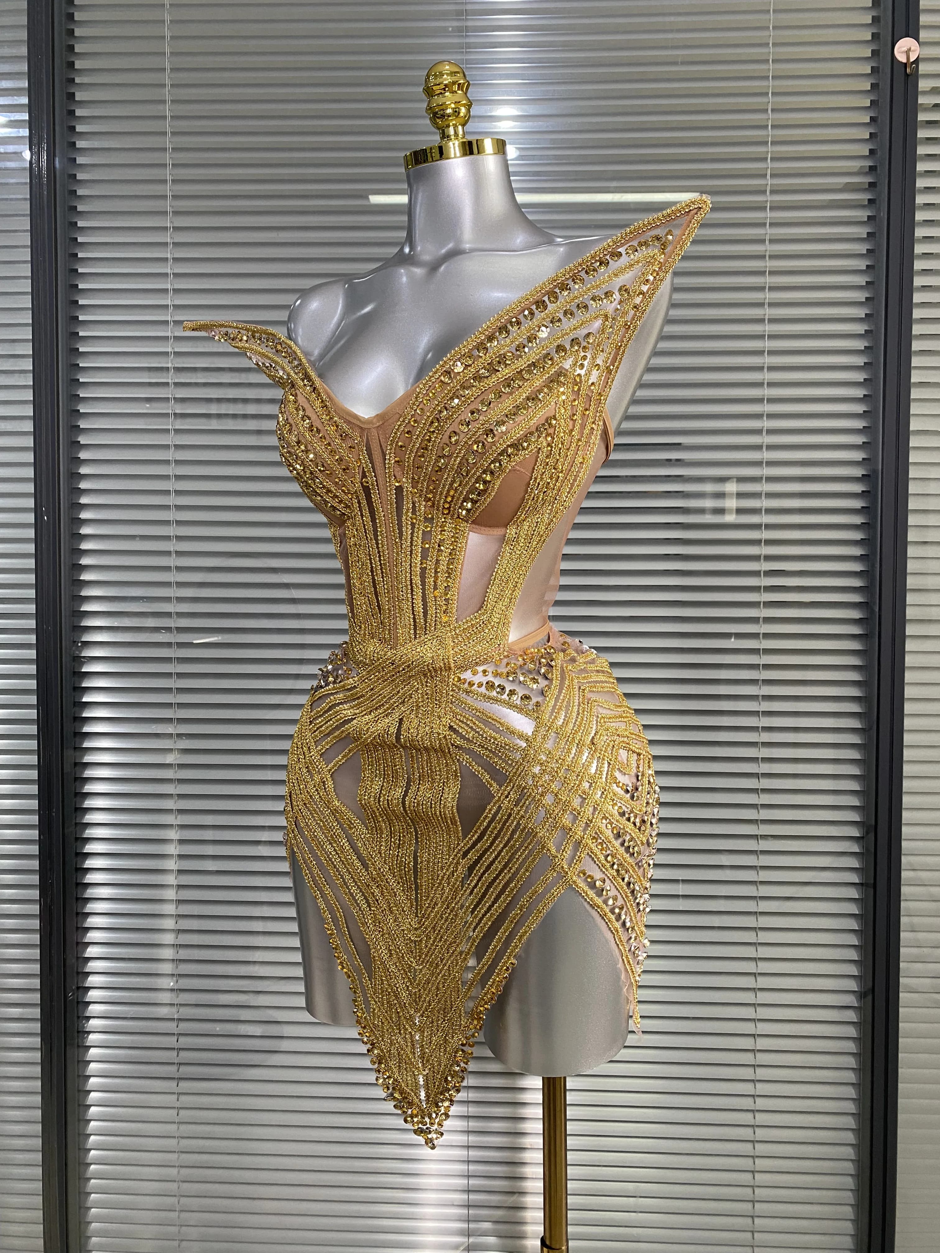 Ensemble sexy deux pièces pour femmes, jupe dorée élégante pour boîte de nuit, costumes de scène pou