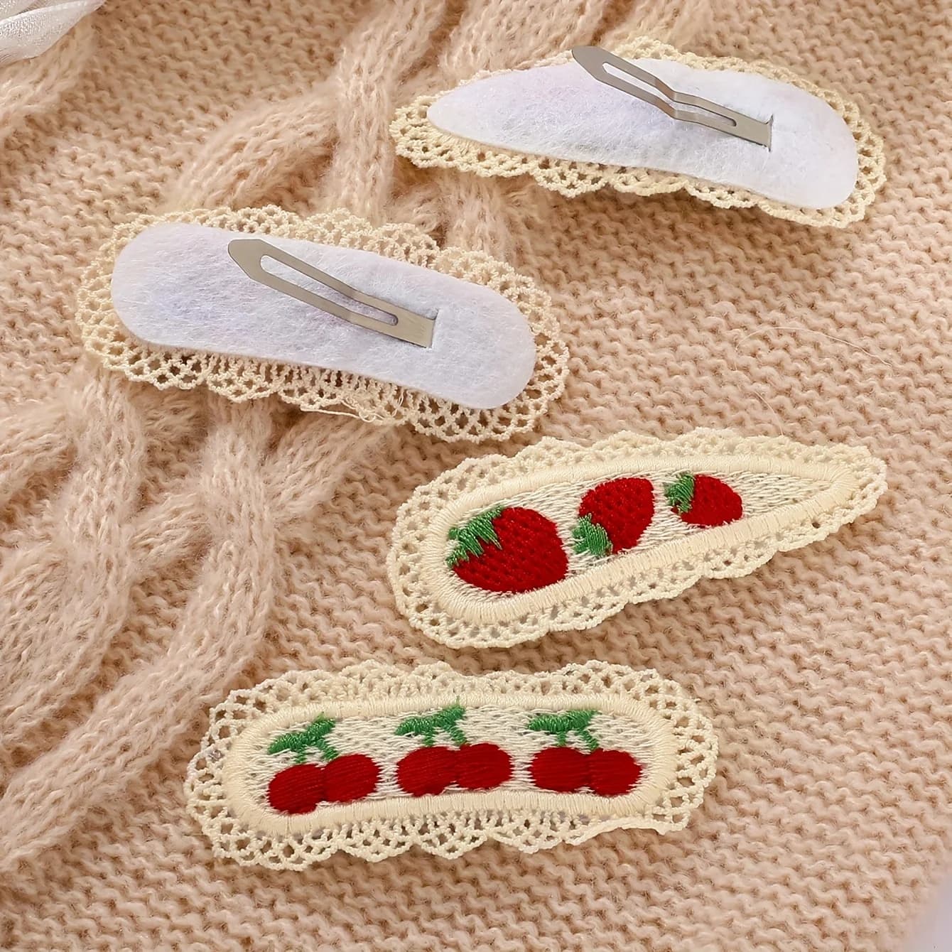 Épingles à cheveux mignonnes 2 pièces, épingles à cheveux tricotées colorées cerise et fraise, acces