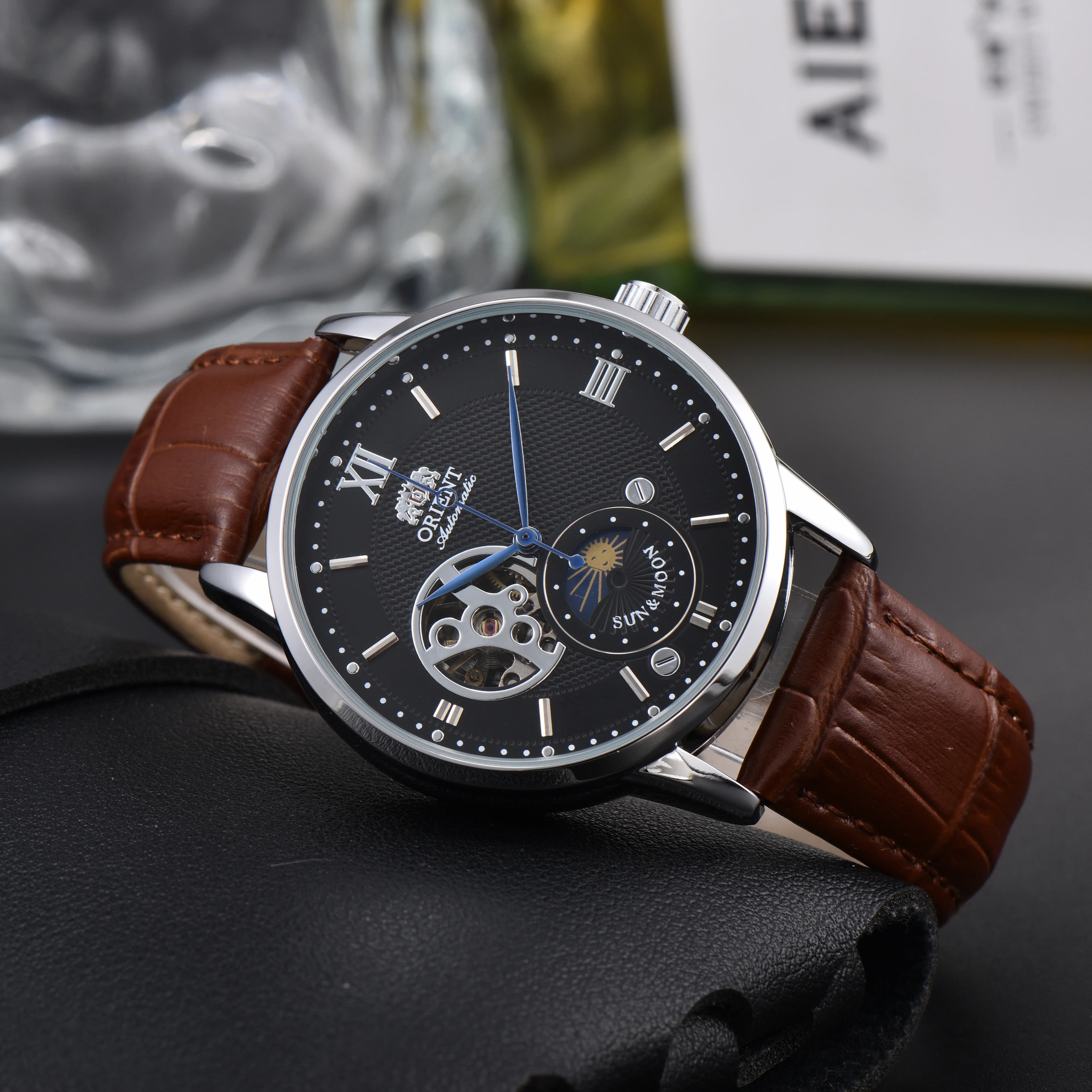 Orient Sun & Moon – montre automatique semi-squelette pour hommes, cadran blanc, bracelet en cuir no
