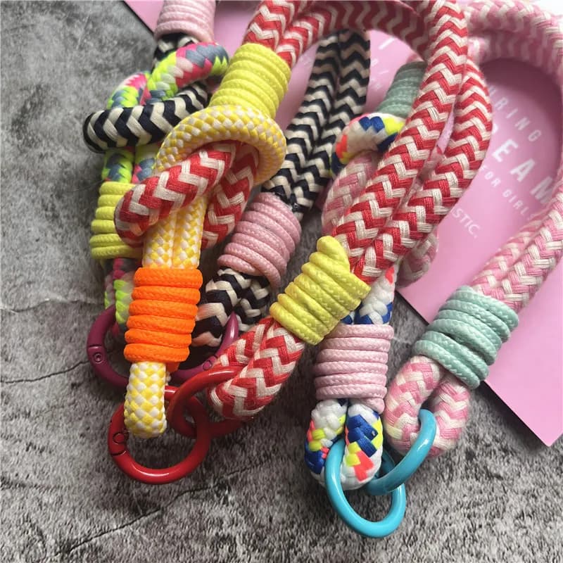 Porte-clés contrastés, accessoires de luxe pour clés de voiture, breloques pour sacs à main, cadeau 