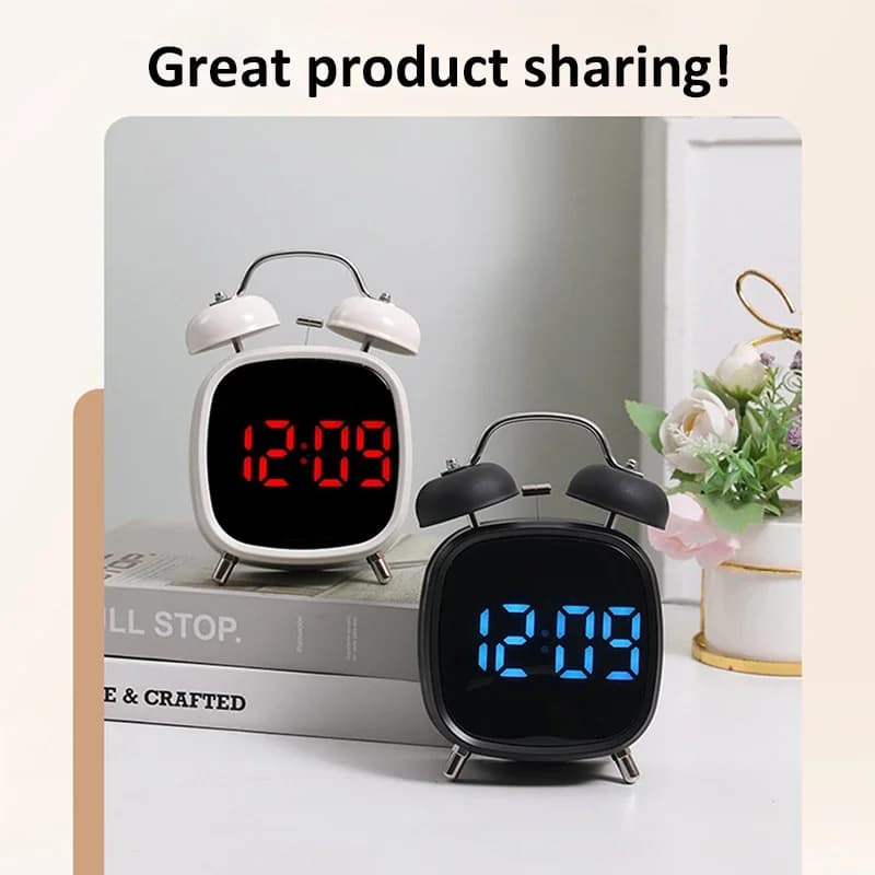 Réveil multifonction en métal avec cloche puissante, écran LED enfichable, horloge pour enfants pour