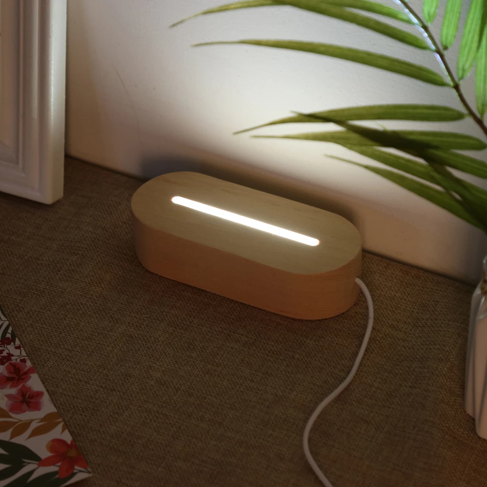 Base d'affichage de lumière LED en bois nar, lampe de lettre en résine, verre d'art en résine, décor
