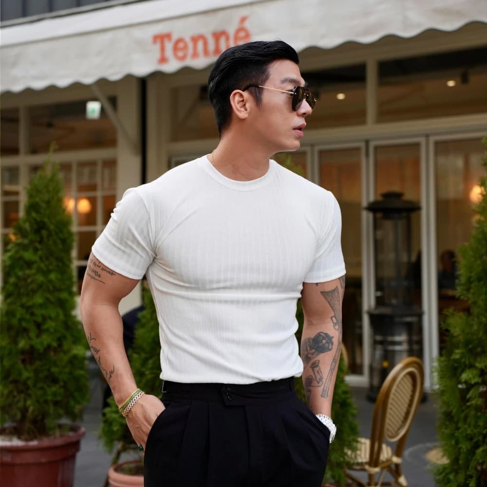 T-shirt moulant à manches courtes pour hommes, haut athlétique décontracté à manches courtes, vêteme