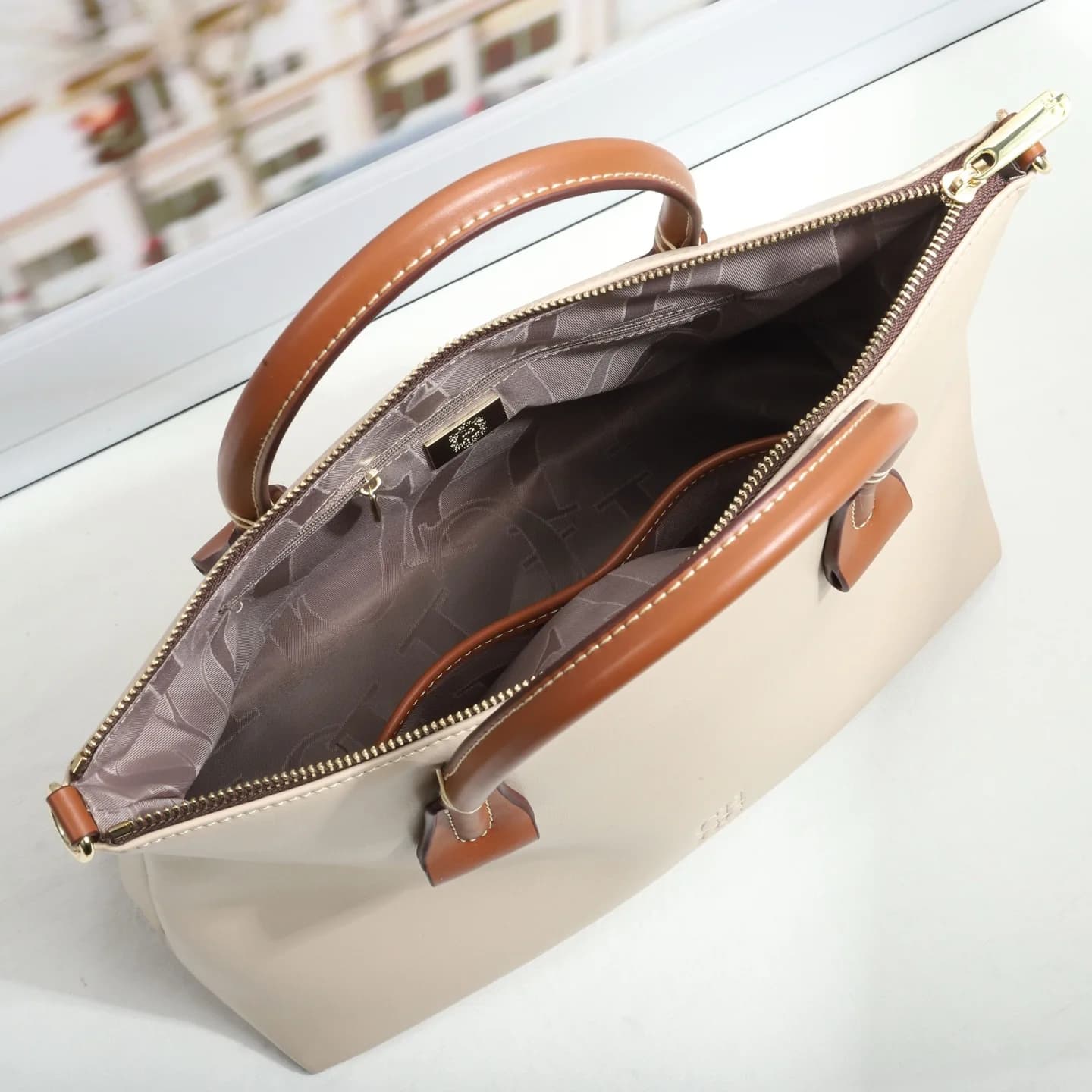 Nouveau Sac Bandoulière CH Commuter 2026, Sac à Main Simple et Tendance pour Femme, Sac Fourre-tout 