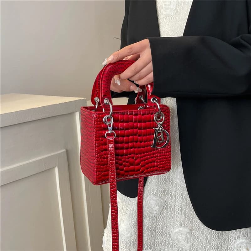 Sac à bandoulière élégant en cuir pour femme, sac à main de luxe de créateur, sac fourre-tout classi