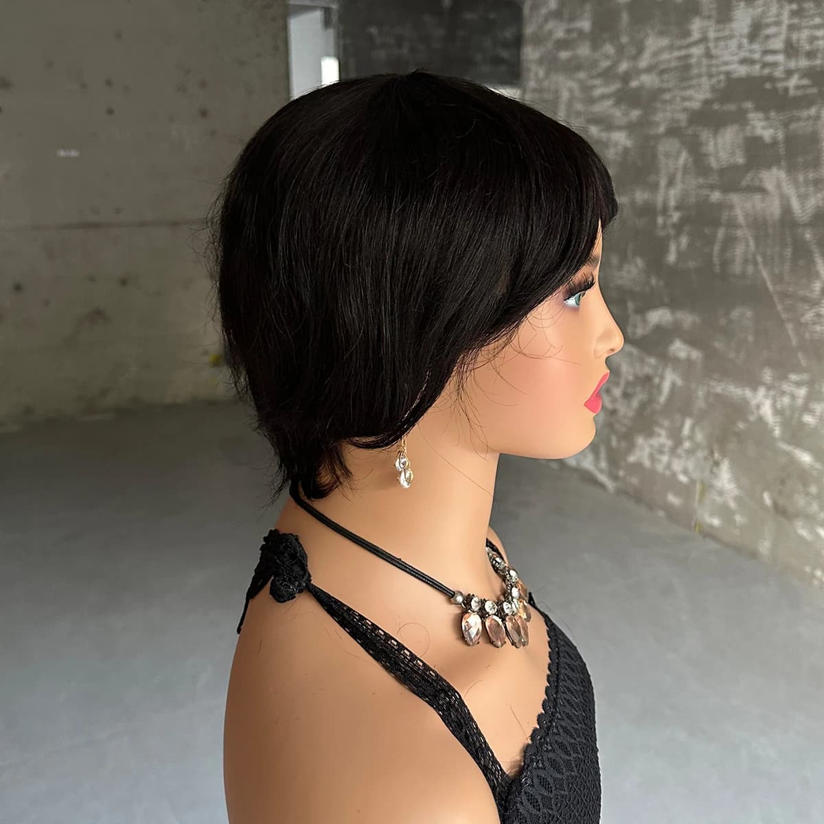Perruques de cheveux humains courts coupe lutin droite perruque bresillienne pour les femmes noires 