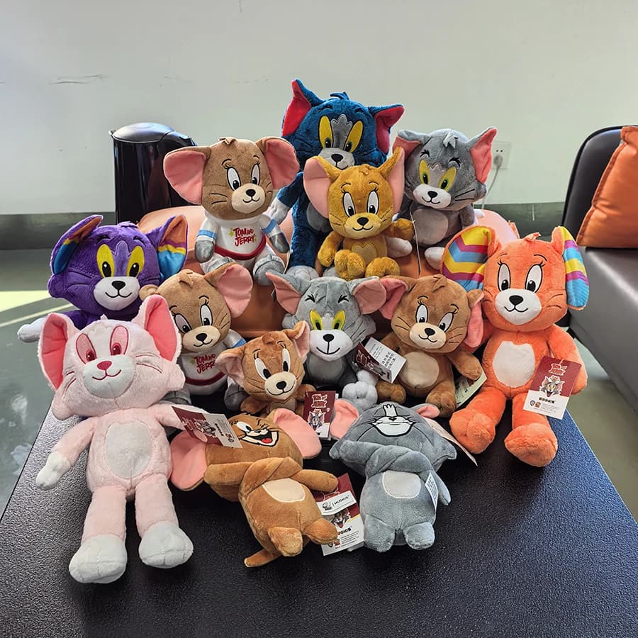 Anime Tom et Jerry peluche jouet dessin animé film figurines chat souris mignon peluches peluche pou