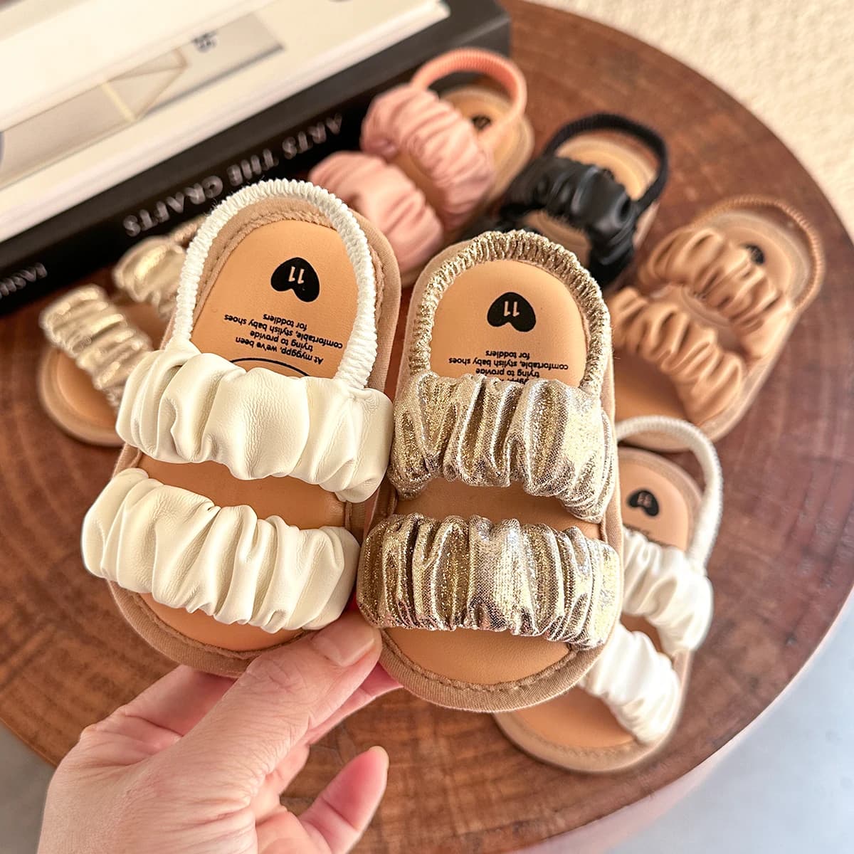 Sandales d'été à semelle souple pour bébés garçons et filles, chaussures plates pour robe de mariée,