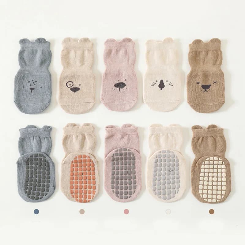 3/5 paires de chaussettes de sol antidérapantes à motif d'animaux adorables pour bébé, chaussettes d