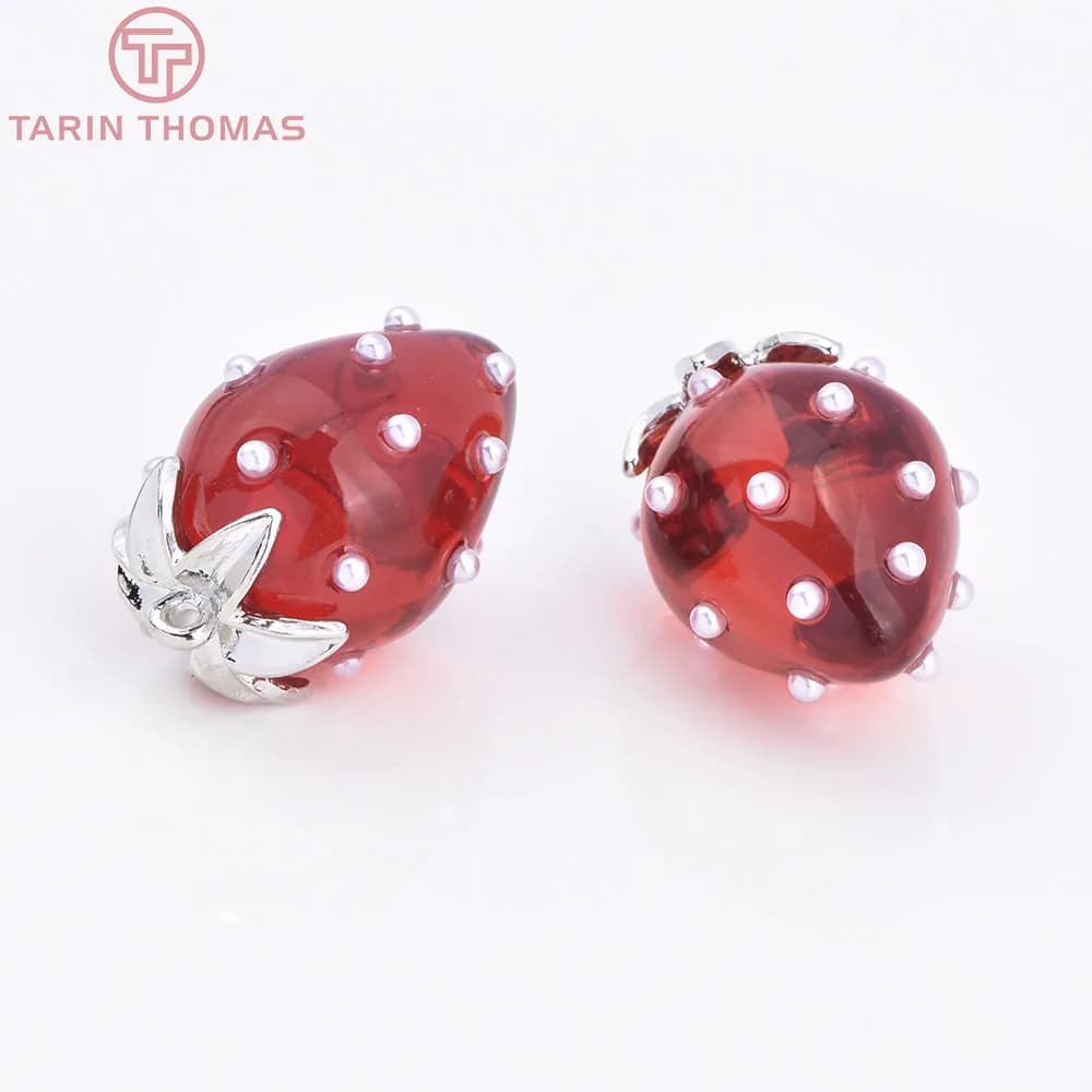 (10593) 4 pendentifs creux en forme de fraise, en laiton couleur or 18 carats, ornés de perles, de h