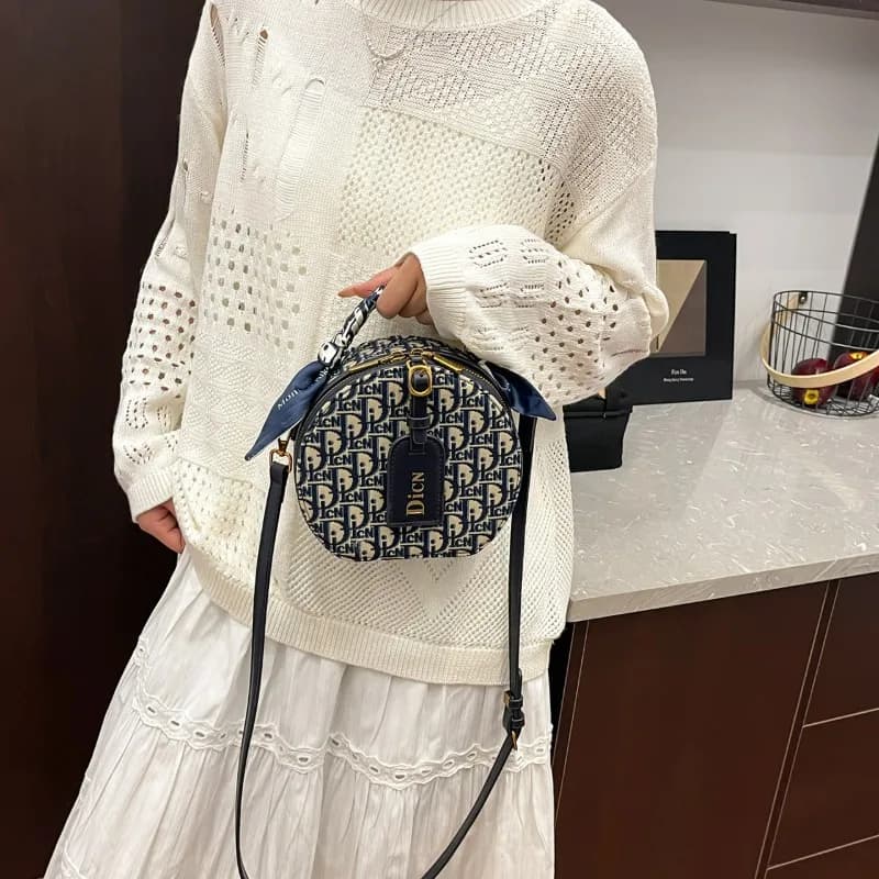 Sac à bandoulière jacquard brodé avec lettres, en soie, nouvelle collection 2025, tendance, petit sa