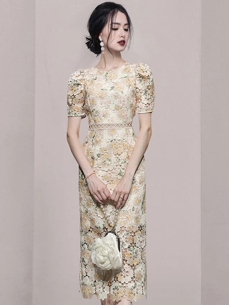 Robe fourreau en dentelle vintage pour femme, broderie florale, col rond, manches bouffantes, taille
