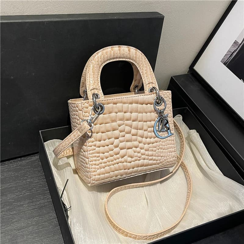 Sac à bandoulière élégant en cuir pour femme, sac à main de luxe de créateur, sac fourre-tout classi