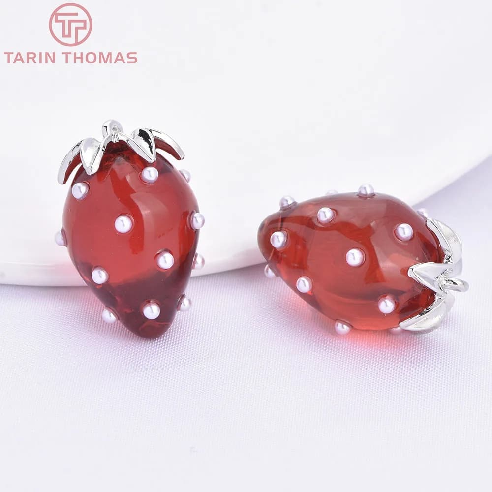 (10593) 4 pendentifs creux en forme de fraise, en laiton couleur or 18 carats, ornés de perles, de h