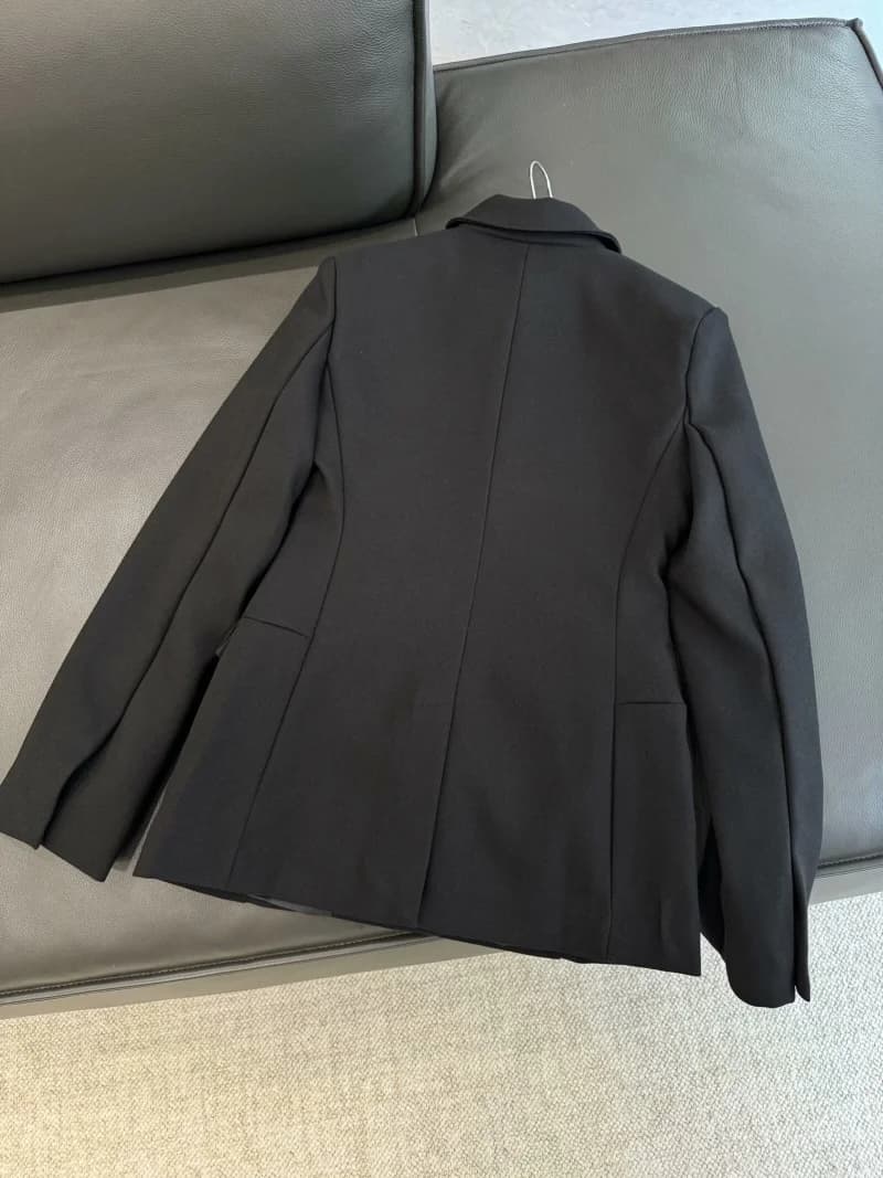 ZW série épaule rembourré coupe ajustée veste de costume pour les femmes ETJ 2025 nouvelle Collectio