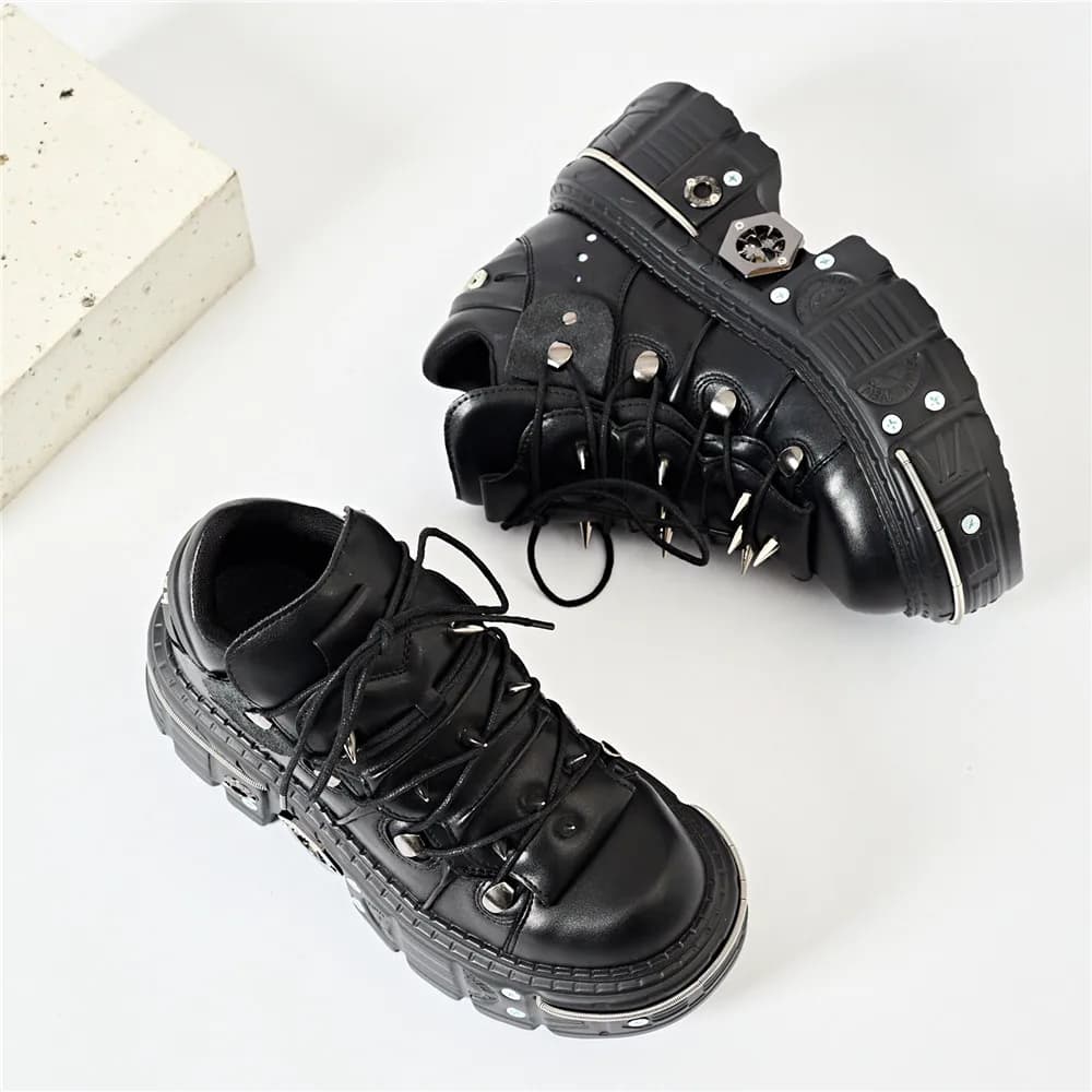 Punk femmes à lacets cheville Botas Mujer 2025 Rivet métal décoration bout rond fond épais bottes fe
