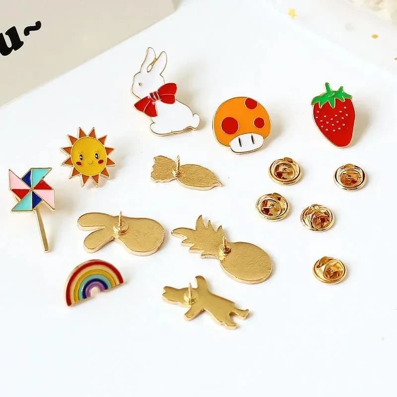 10-100 pièces broches de dessin animé icônes plantes broches Badge Animal ou fruits bouton sac à dos