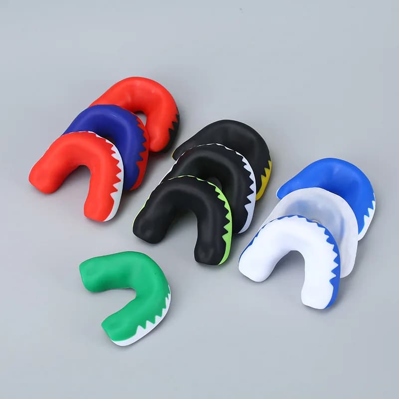 Protège-dents de boxe, protège-dents de sport, appareil orthodontique, entraîneur