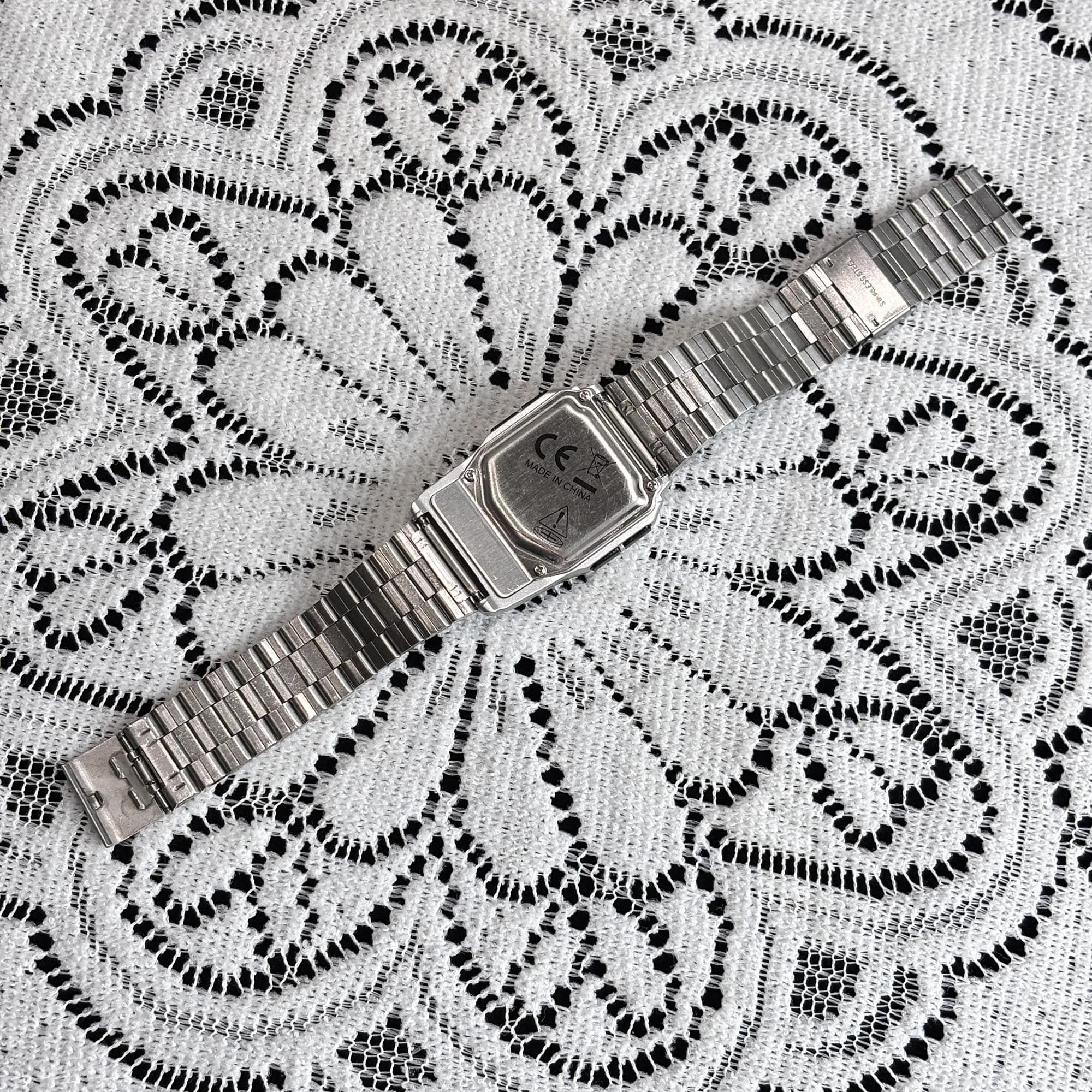Montres en alliage d'acier inoxydable pour hommes, montres de luxe avec calculatrice, montres LED mu
