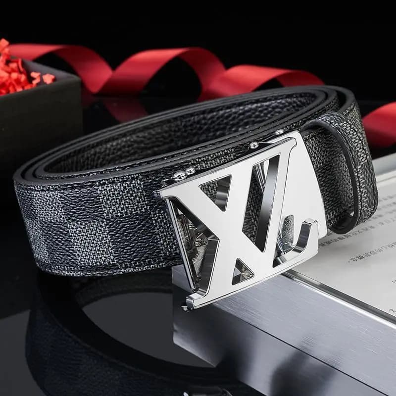 Ceinture à boucle automatique pour hommes avec sangle à motif à carreaux, adaptée aux occasions déco