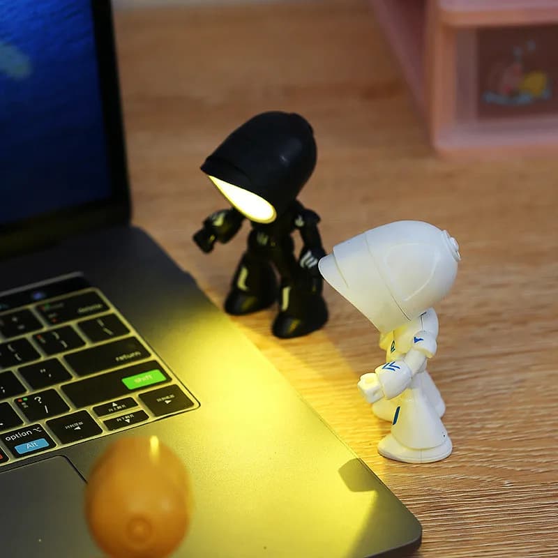Mini veilleuse LED dessin animé mignon héros Police lampe de bureau ornement de bureau chevet chambr