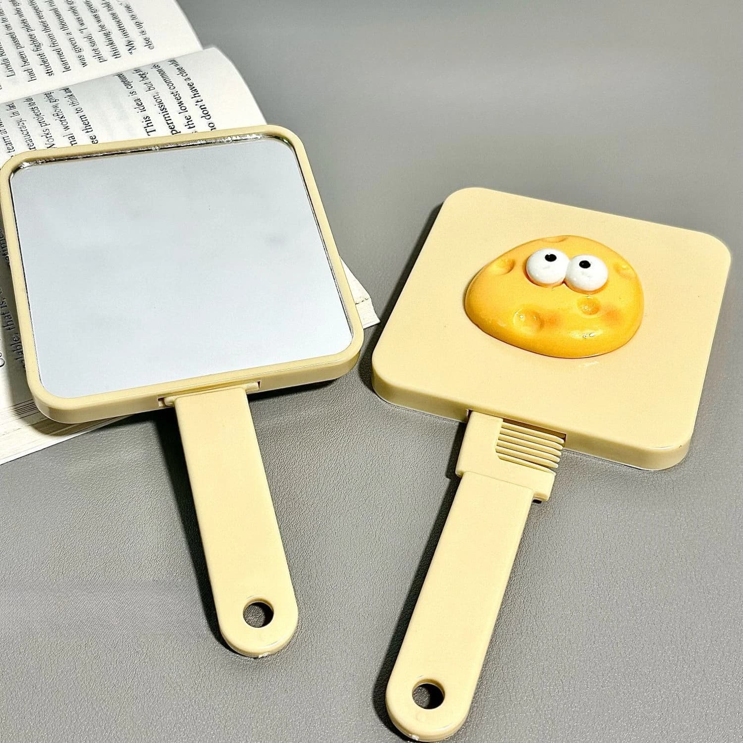 Nouveau miroir à poignée de chat rose avec peigne, miroir de maquillage Portable, miroir en forme de