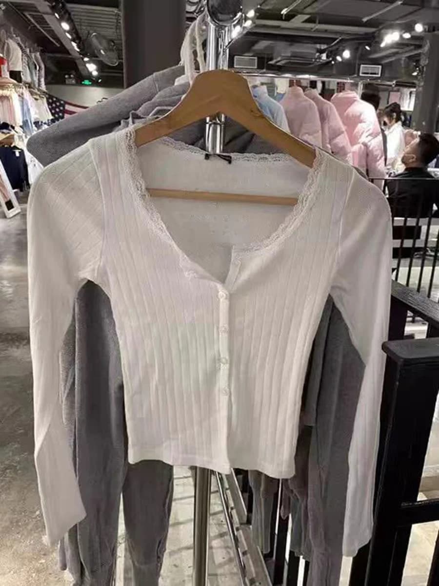 T-shirt à manches longues et col rond en dentelle pour femme, haut court et Chic, motif Floral, ajou