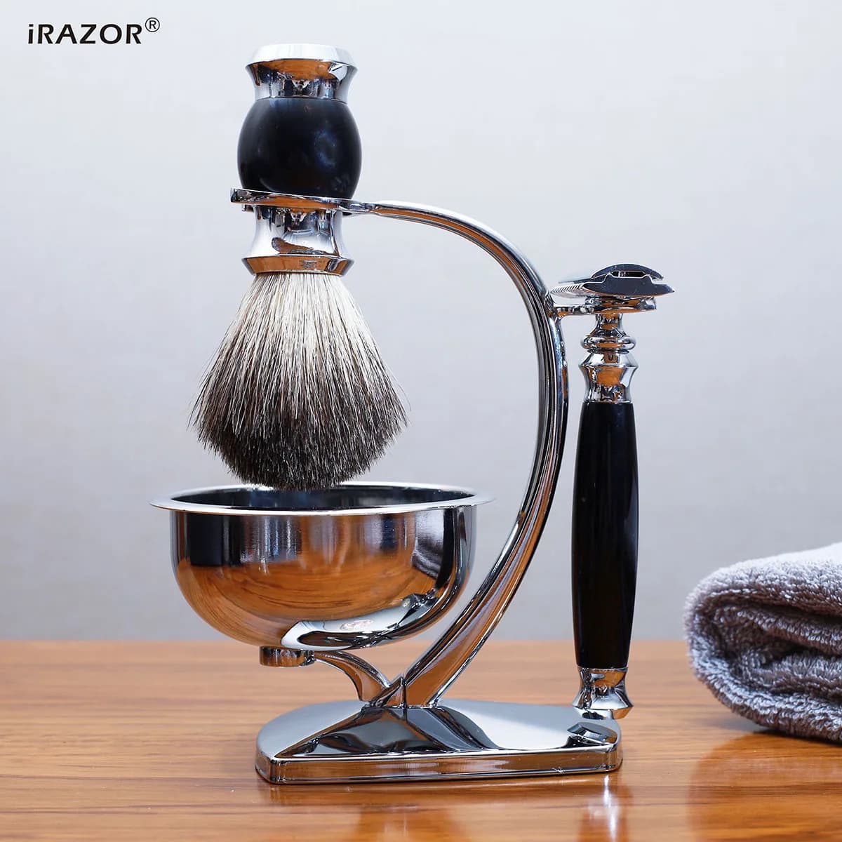 iRAZOR Ensemble de rasage classique – Rasoir de sécurité double tranchant avec 10 lames originales, 