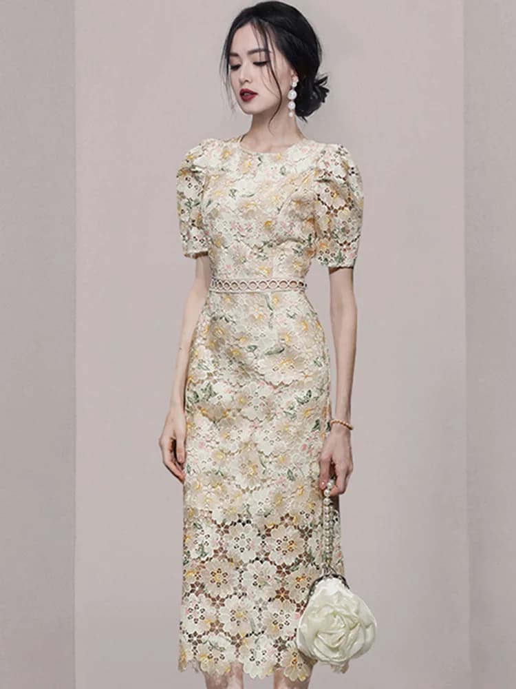 Robe fourreau en dentelle vintage pour femme, broderie florale, col rond, manches bouffantes, taille