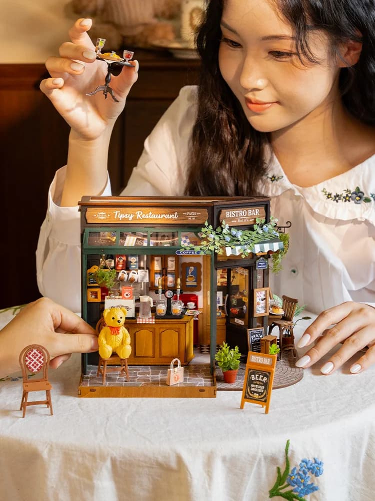 Kit de maison miniature Rolife Tipsy Restaurant, kit de bricolage, décoration de bureau et de biblio