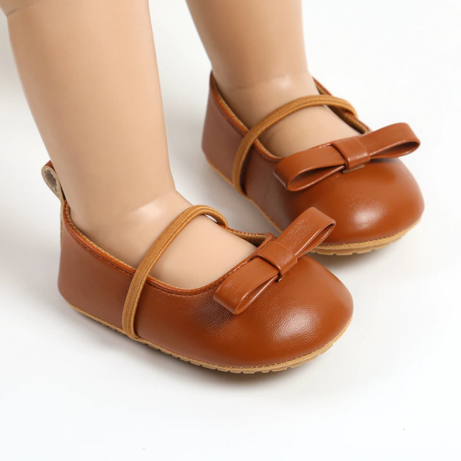 Nouvelles chaussures de bébé en cuir bébé garçon fille chaussures semelle en caoutchouc anti-dérapan