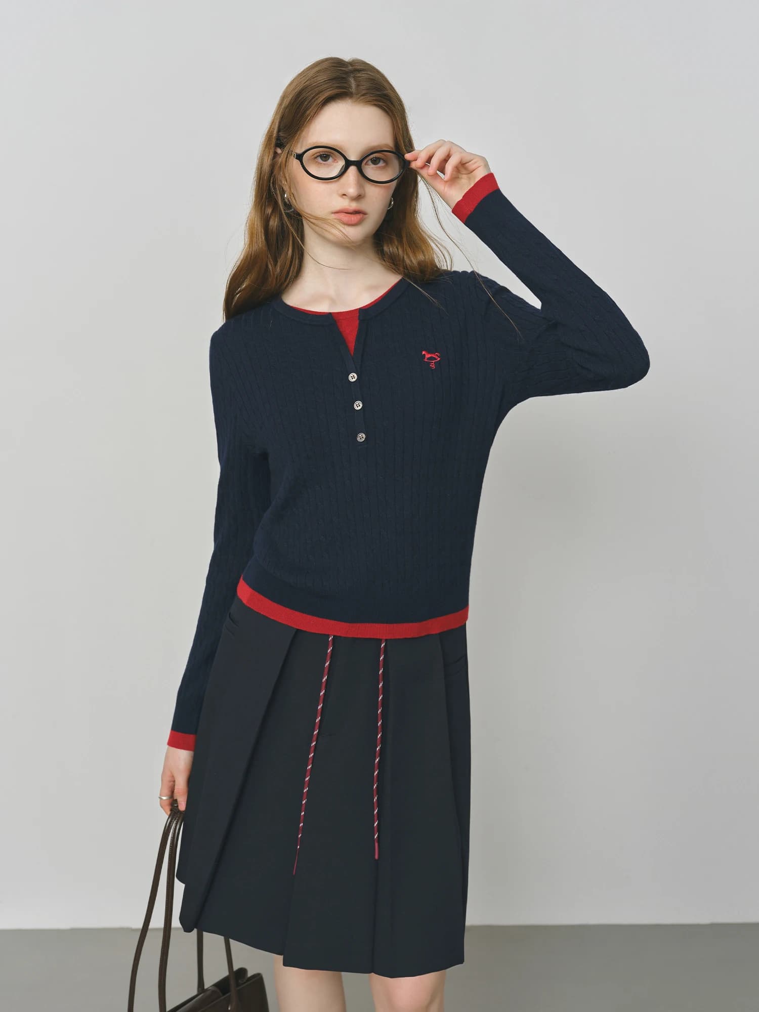 FSLE faux deux pièces Design câble tricot pull pour les femmes 2025 automne nouveau coupe ajustée br