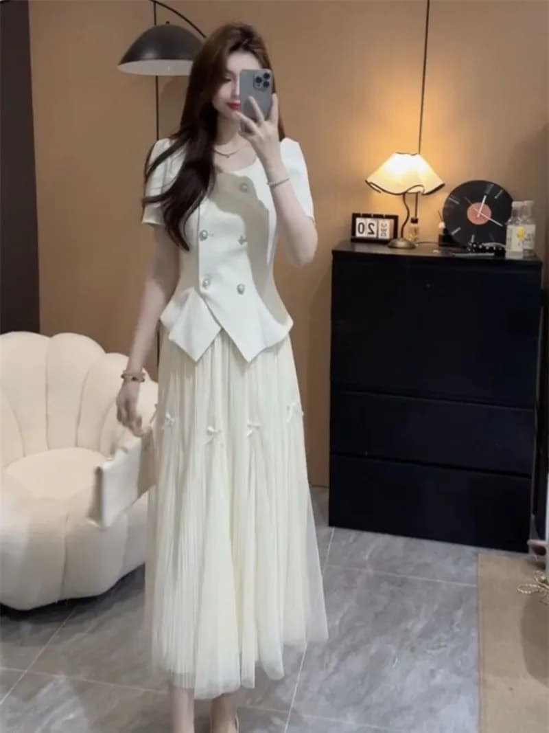 Costume d'été français haut de gamme pour femmes, mode bouffante, manches courtes, veste à boutonnag