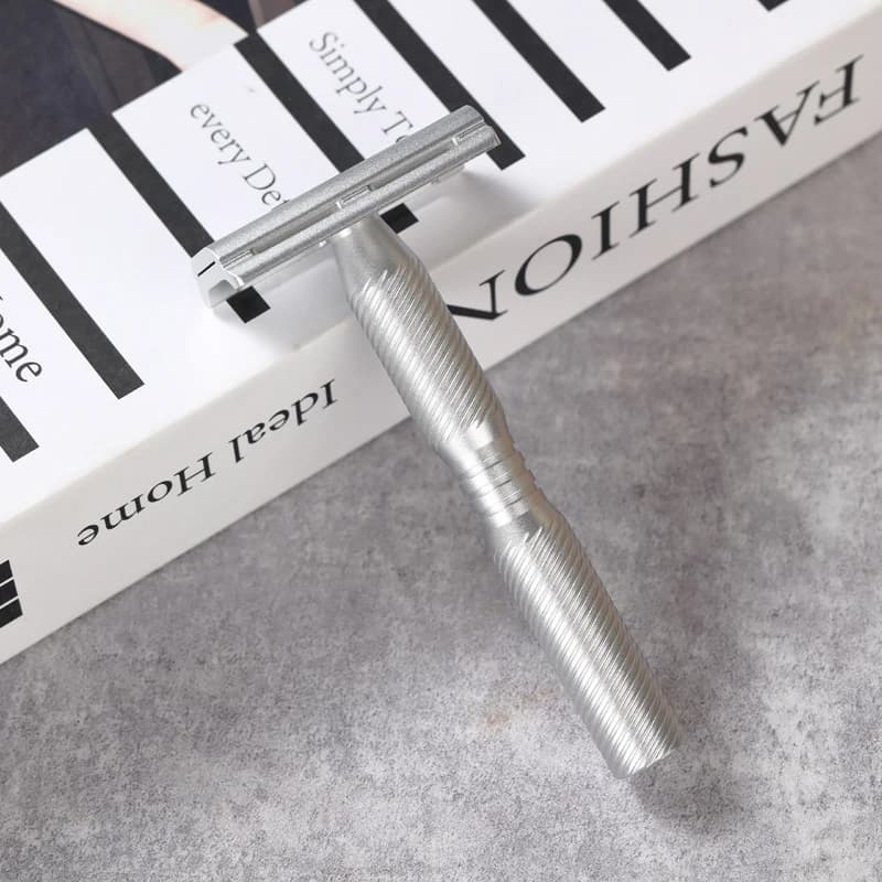 Rasoir de sécurité léger YAQI Ghost (version aluminium)