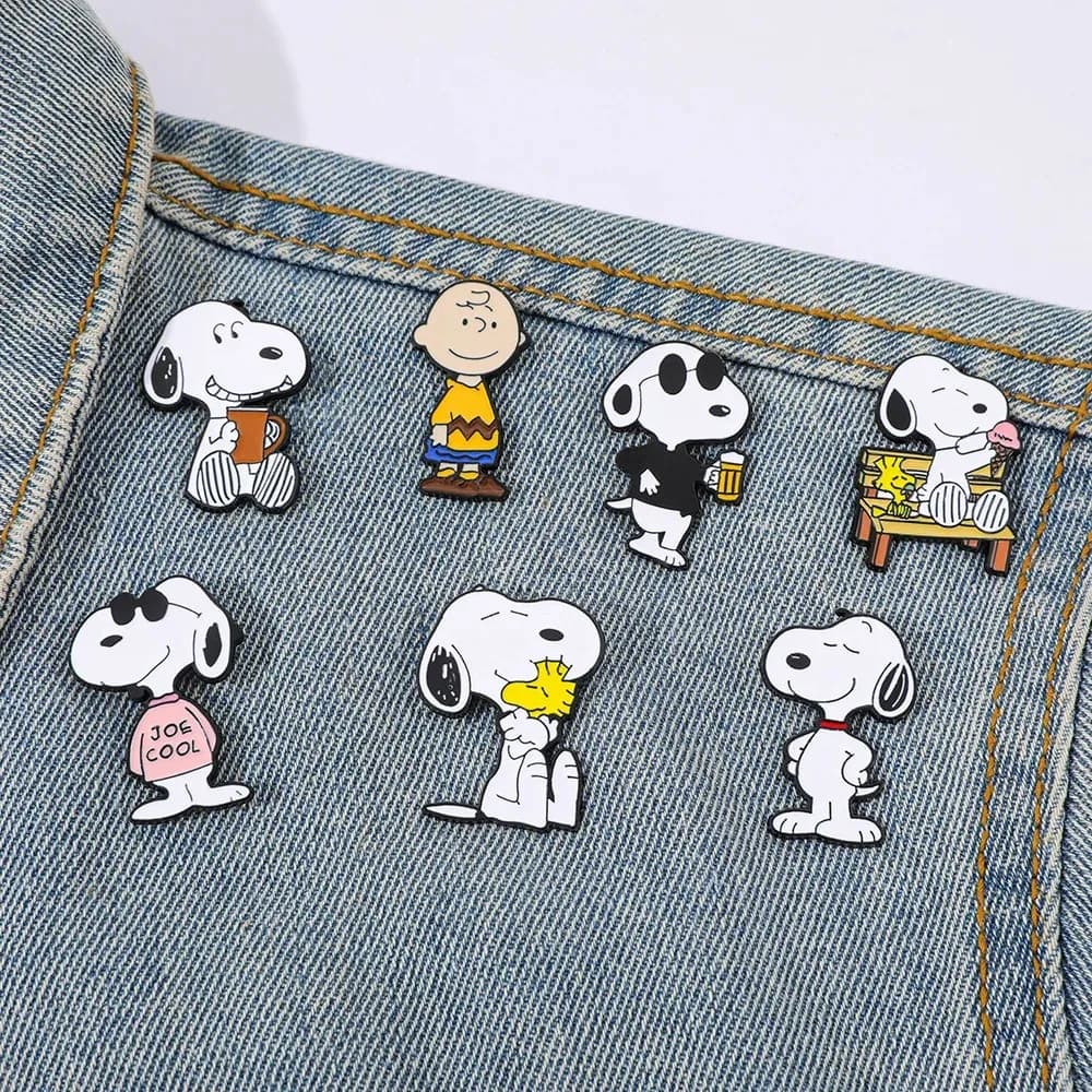 Lot de 7 épingles en émail Snoopy, broches de dessin animé Charlie Brown et Woodstock, épingles de r