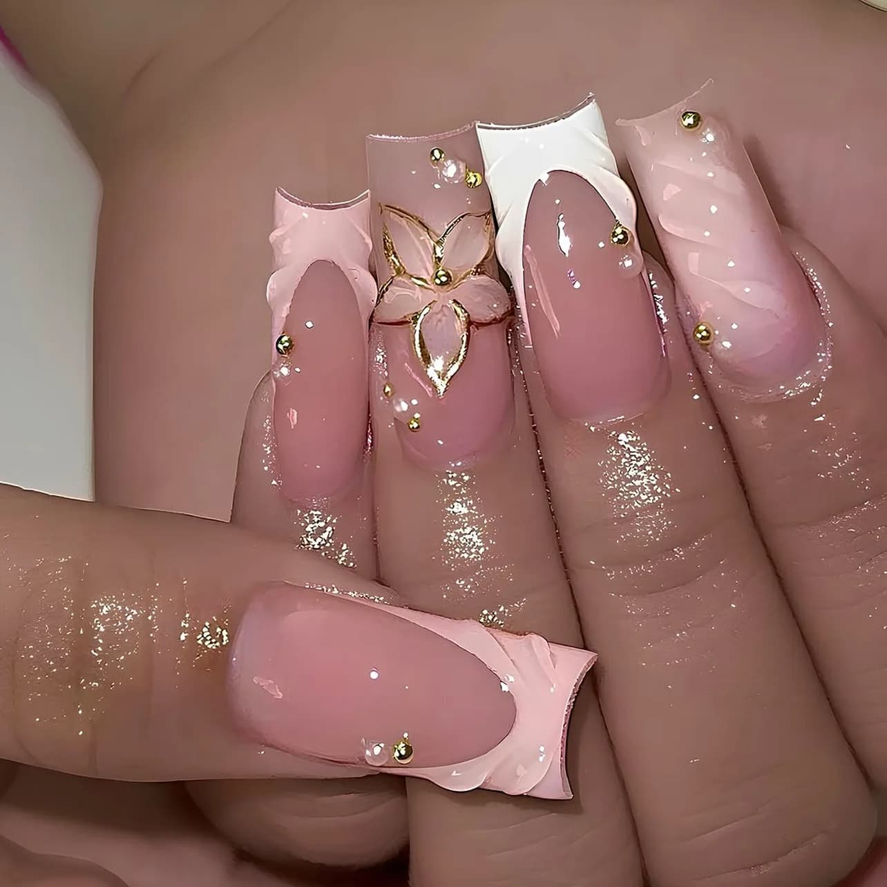 24 faux ongles à presser mi-longs, rose, style français, motif floral, réutilisables, avec perles, p