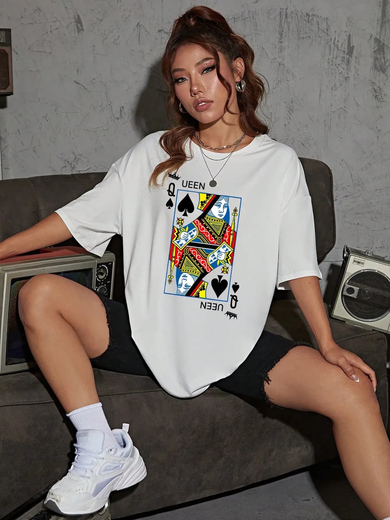 T-shirt imprimé carte à jouer Queen of Spades pour femmes, t-shirt décontracté, vêtements de rue, co