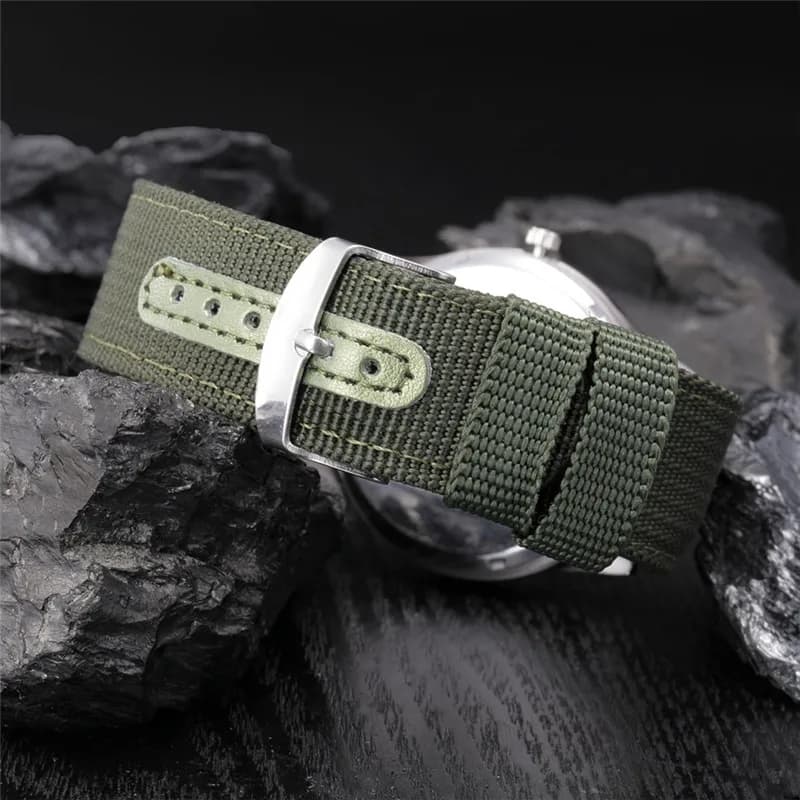 Garçons marque pas cher montres hommes mode décontracté bracelet en Nylon sport armée cadeaux Date Q